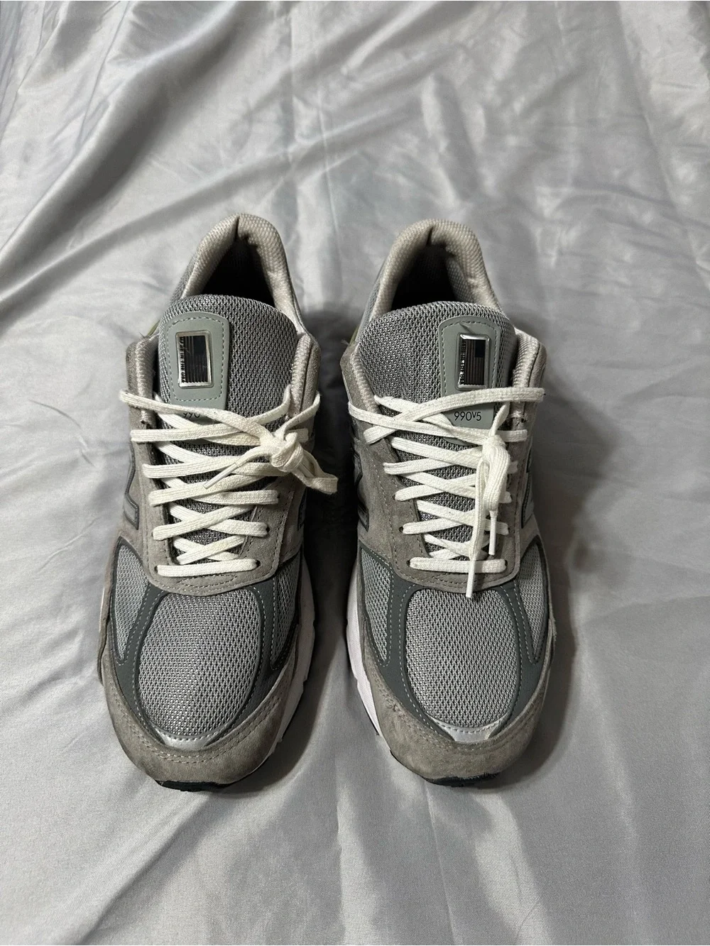 NEW BALANCE 990V5 MEN SHOES
